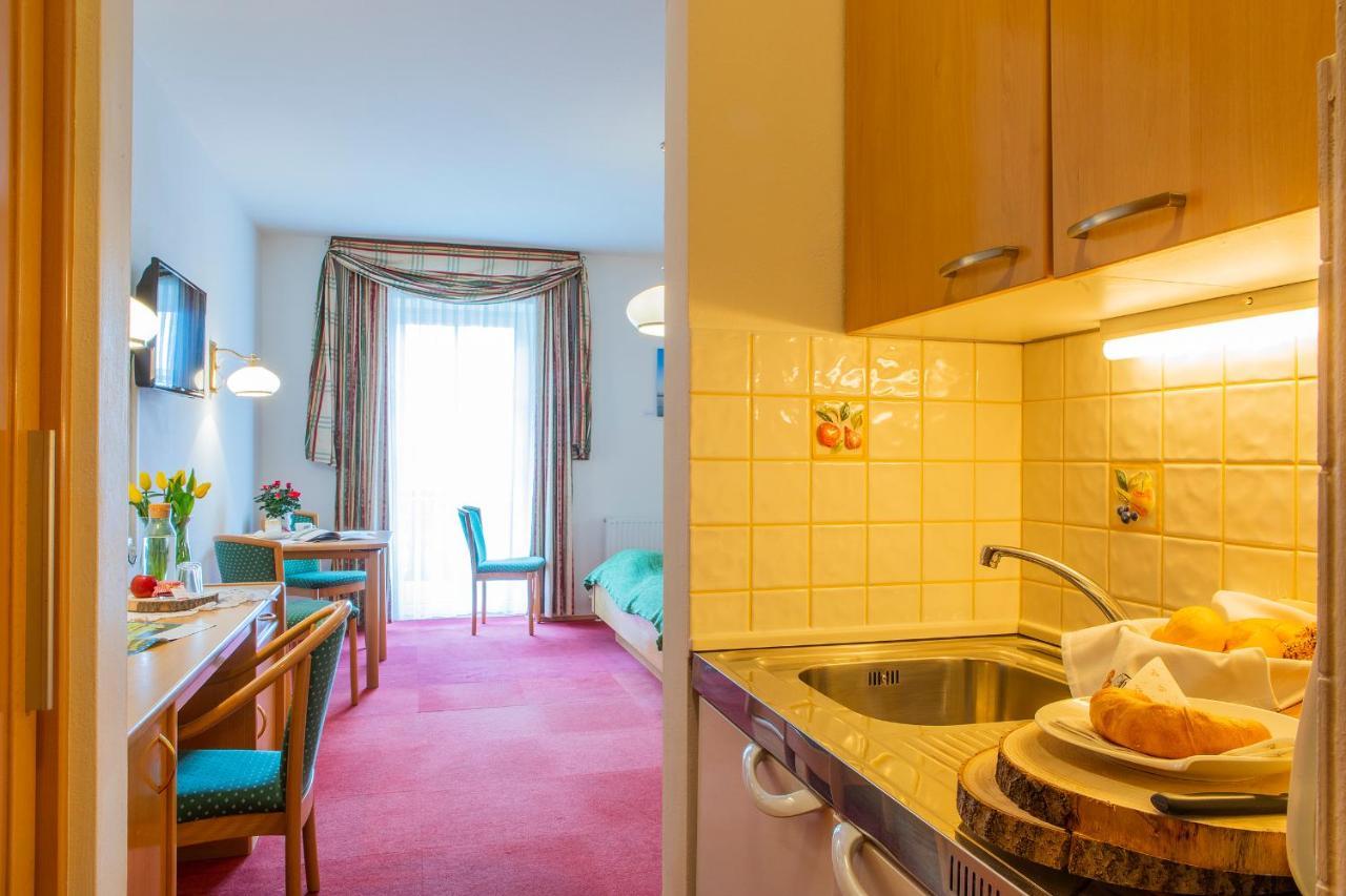 Hotel Garni Weberhausl Штробль Экстерьер фото